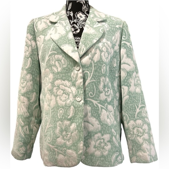 Alfred Dunner two button tapestry blazer - Picture 1 of 10